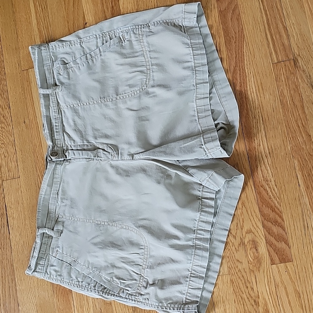 Calvin Klein adjustable waist khaki shorts size 16